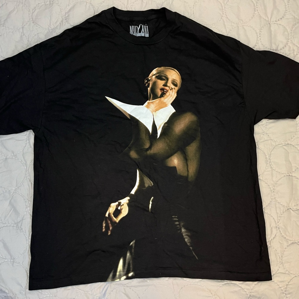 Madonna celebration tour T-shirt XXL